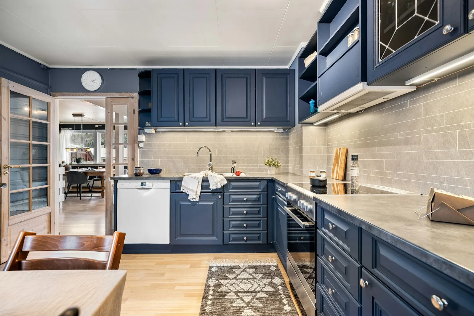 Kitchen Cabinet Painting
